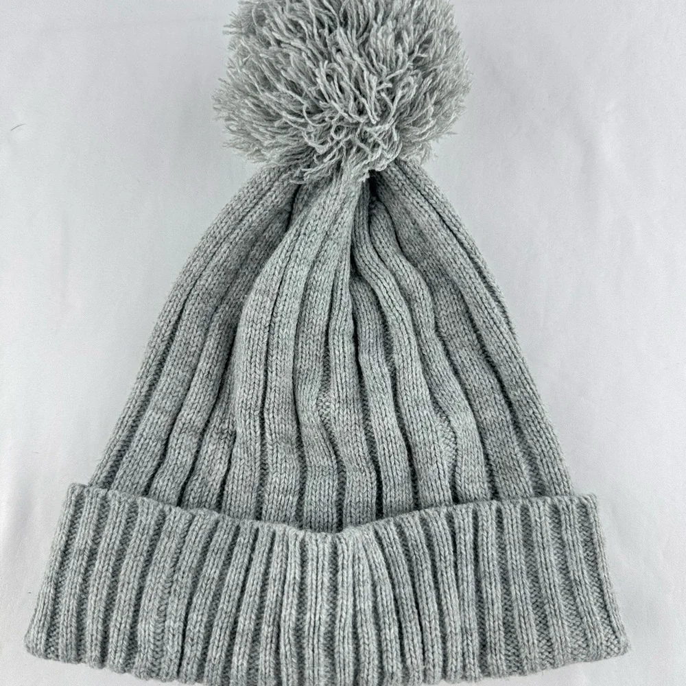 NWOT Michael Kors Gray Knit Beanie with Pom-Pom - Picture 2 of 5
